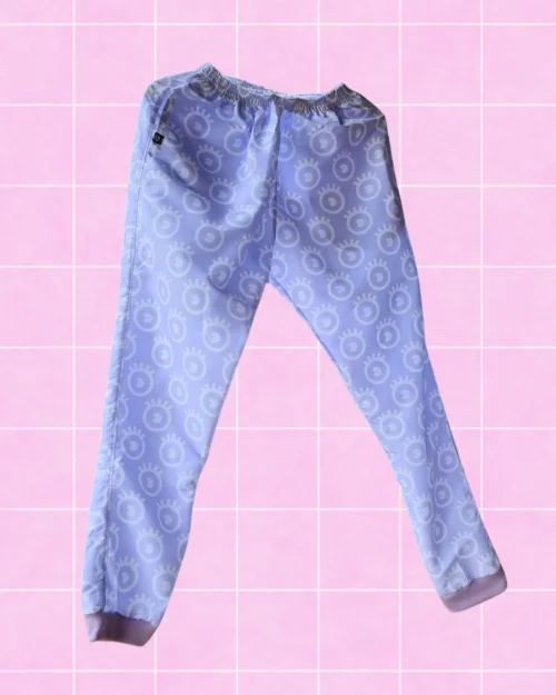 Buzo lors ojos lila claro