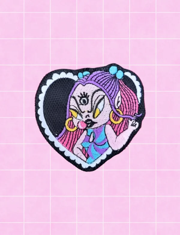 Parche. Mequetrefe. corazón