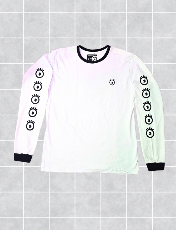 Manga larga con ojos